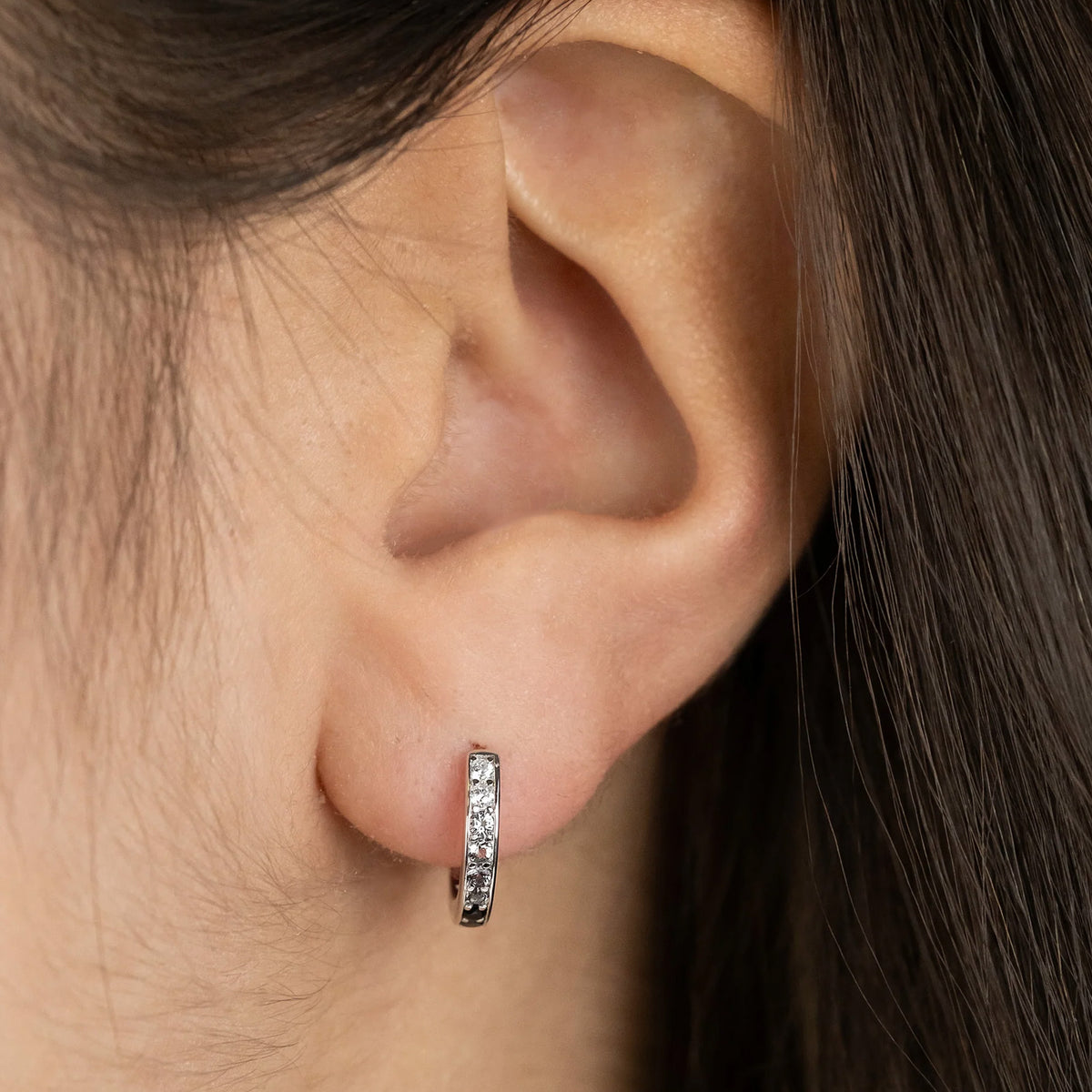 ENGELSRUFER SILVER DARK SHADE 13MM CZ HOOP EARRINGS