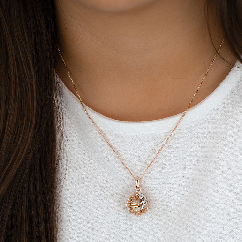 ENGELSRUFER ROSE GOLD WHITE PEARL ANGEL WING SOUNDBALL NECKLACE