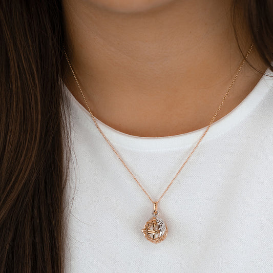 ENGELSRUFER ROSE GOLD WHITE PEARL ANGEL WING SOUNDBALL NECKLACE